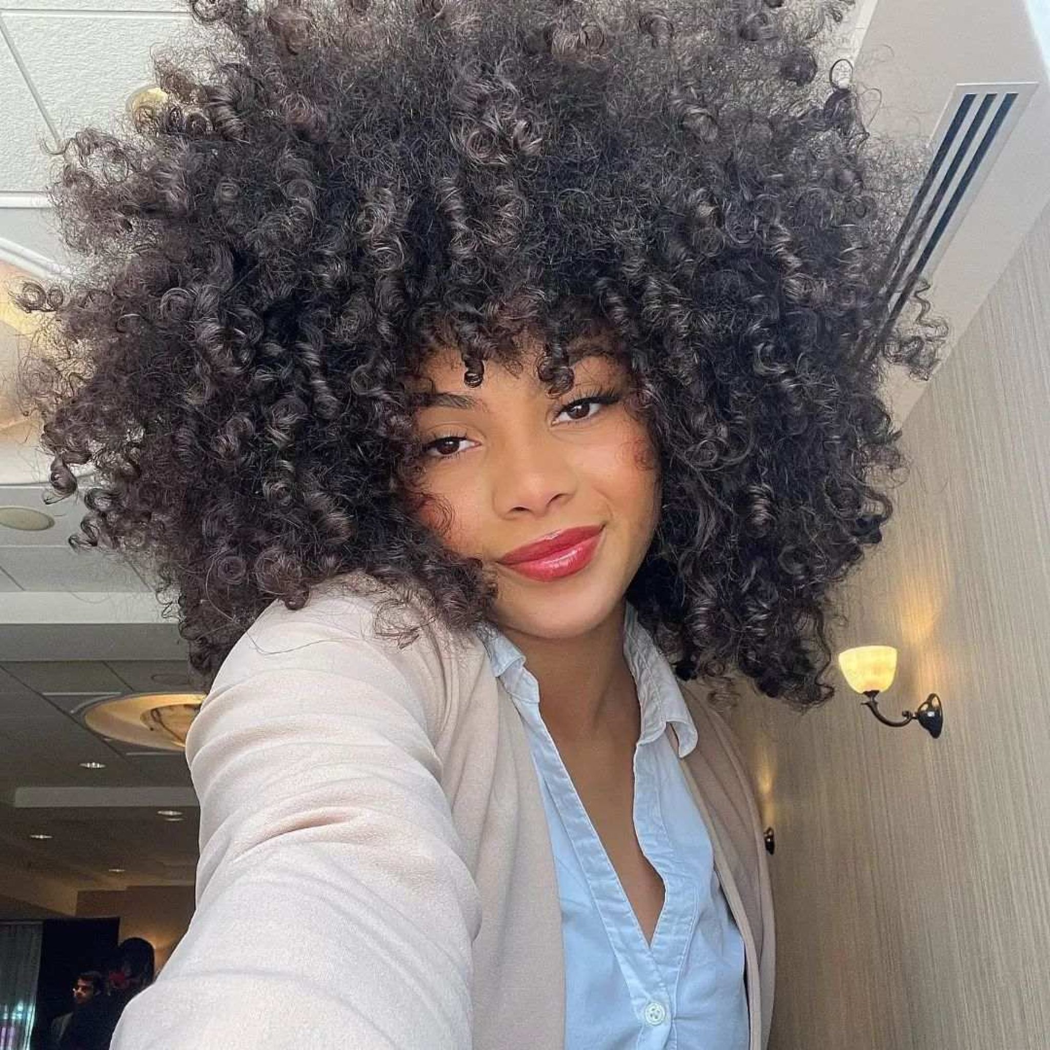 8 Best Clarifying Shampoos for Curly Hair in 2021 [Detailed Reviews]