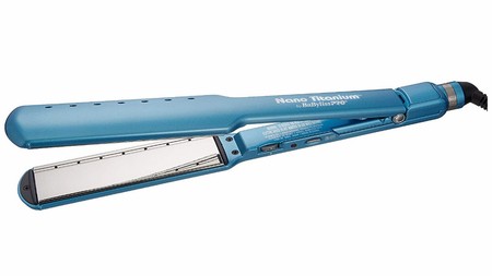 BaBylissPRO Nano Titanium Ultra-Thin wet to dry straightener