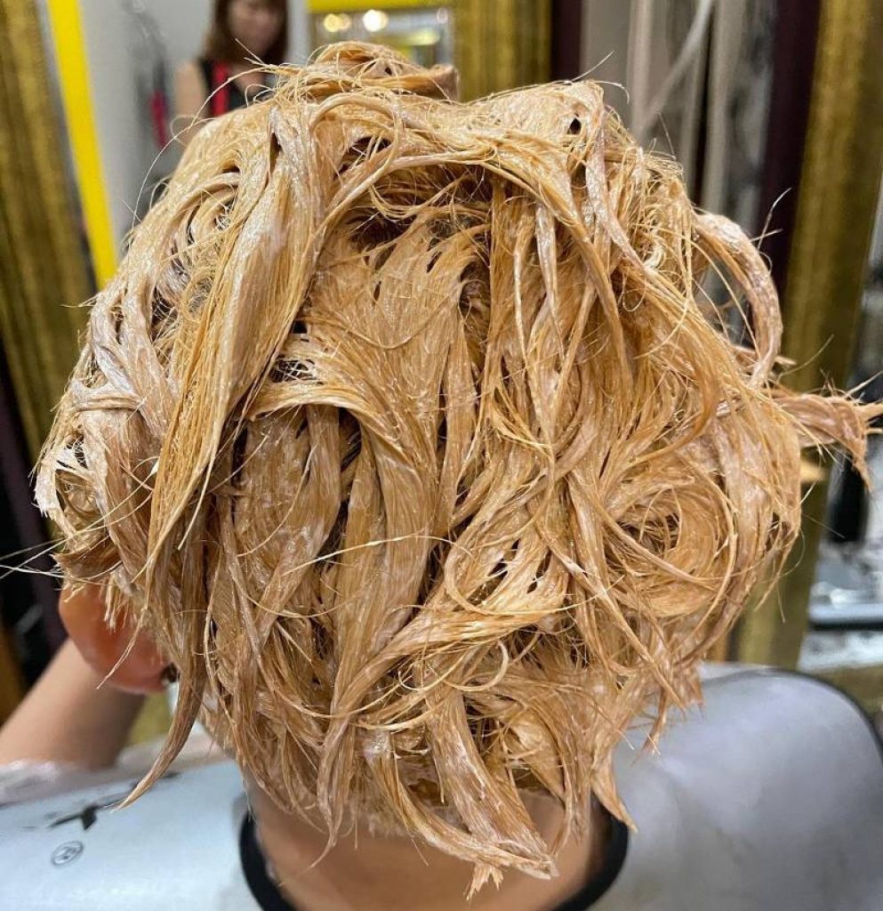 How to Wash Bleach Out of Hair Ultimate Guide