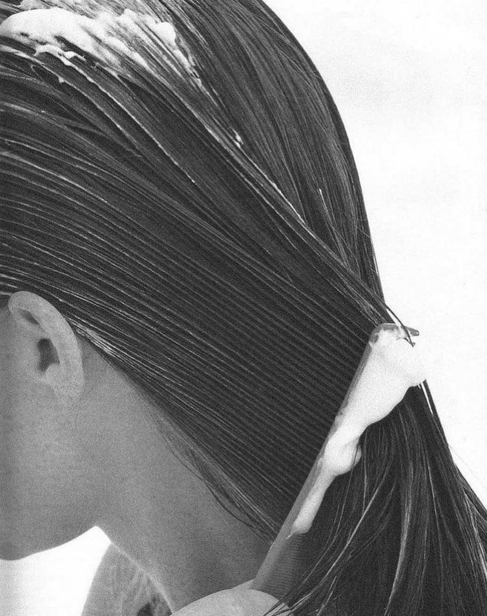 Why Does Hair Curl At The End 8 Reasons Explained