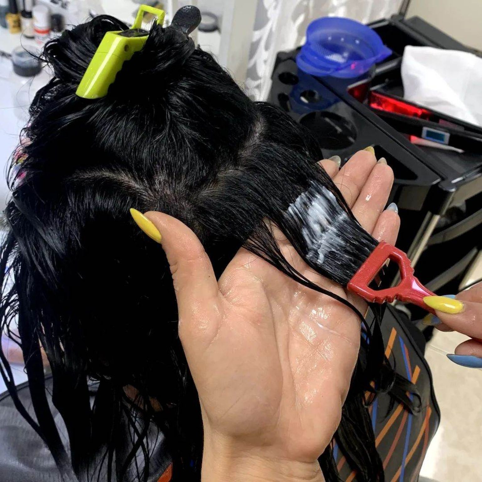 What Happens if You Leave Hair Dye in Too Long? (DON'T DO IT)