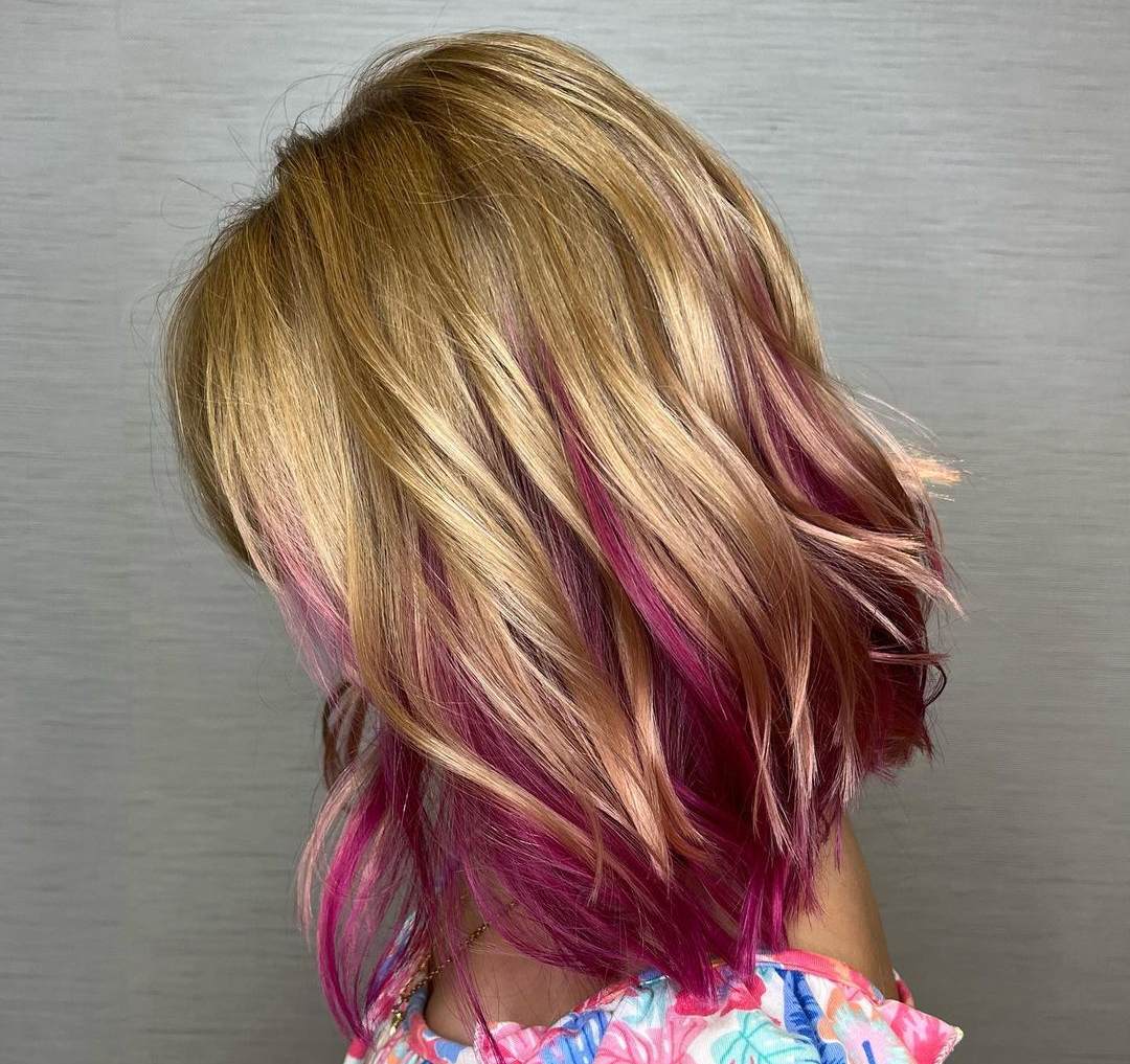 dirty blonde hair with pink highlights