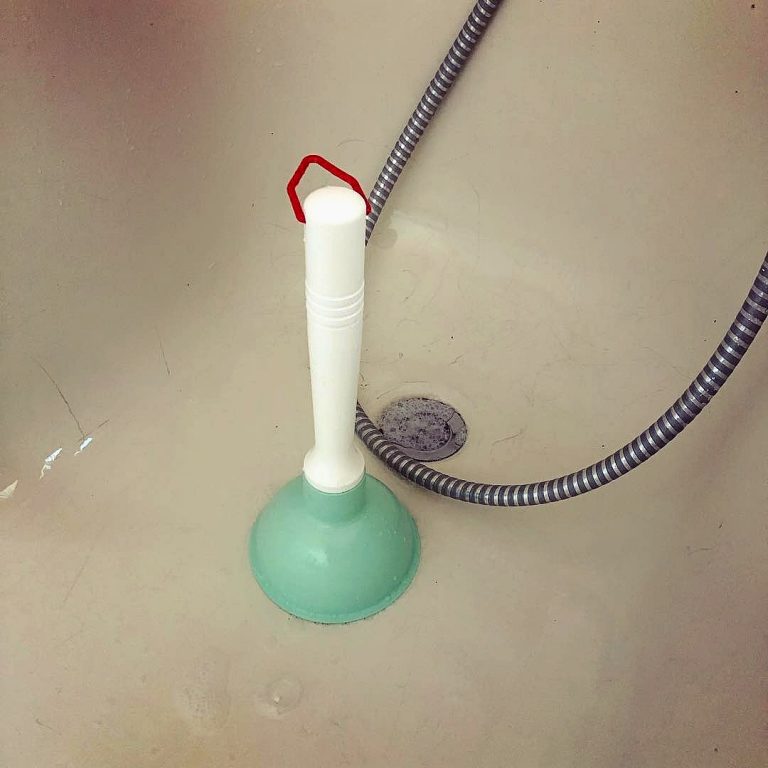 How to Unclog Hair From Shower Drain
