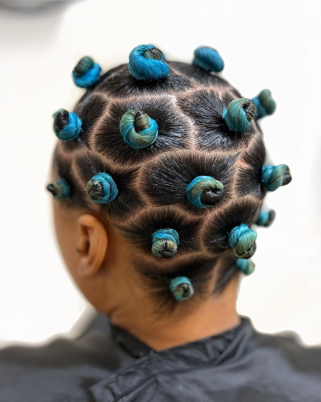 Colorful bantu knots