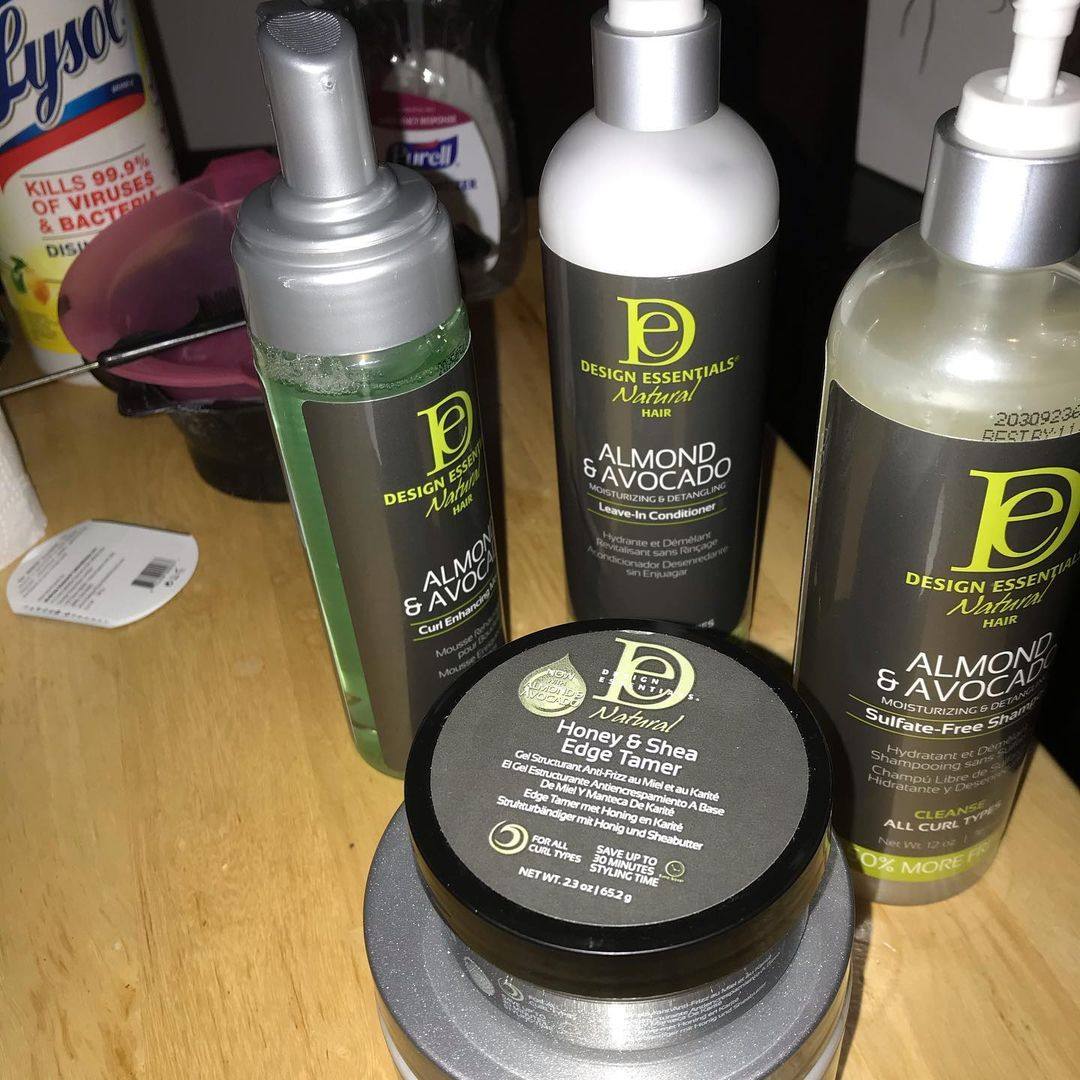 Design Essentials Natural Almond & Avocado Moisturizing & Detangling Sulfate-Free Shampoo