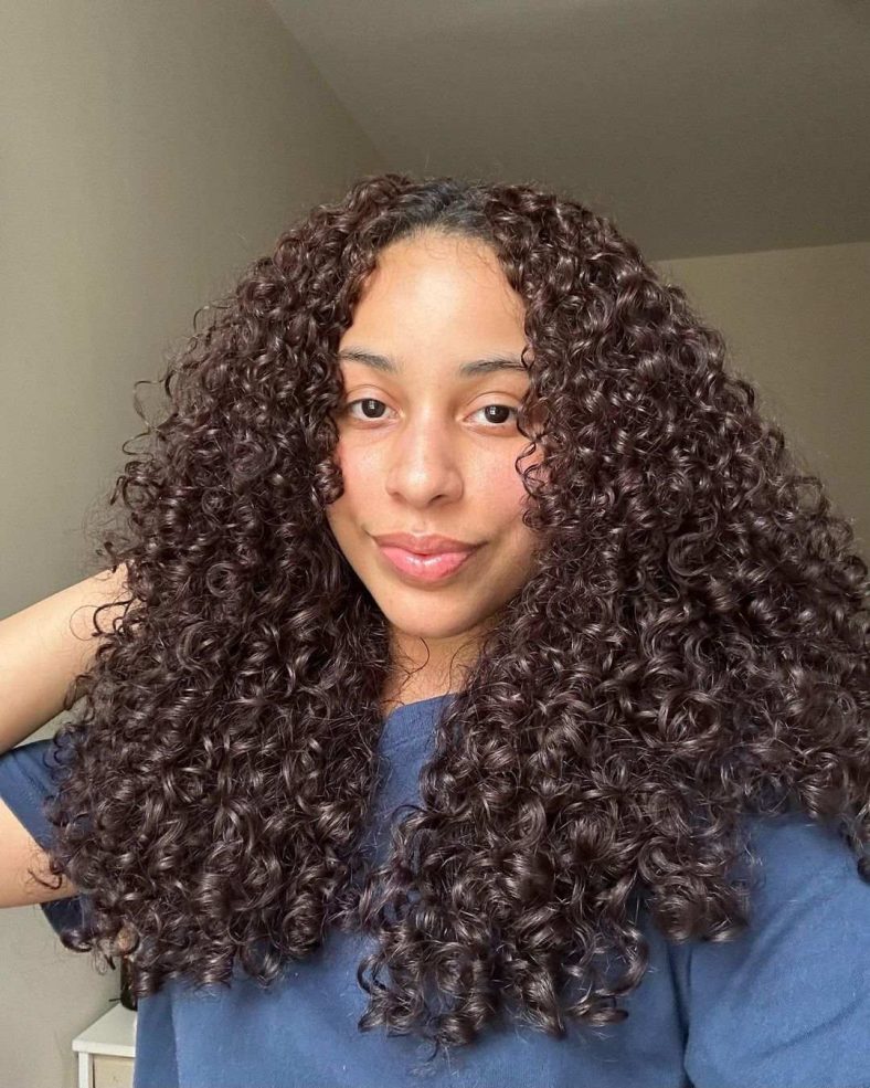 8 Best Oils for Low Porosity Hair in 2024